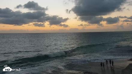 Carlsbad Beach Surf Live Webcam - Sep 21, 2026, 6:48pm PDT