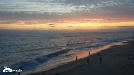 Carlsbad Beach Surf Live Webcam - Jul 25, 2026, 8:13pm PDT