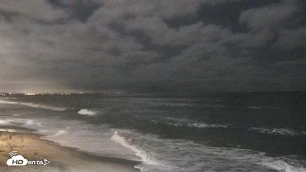 Carlsbad Beach Surf Live Webcam - Sep 22, 2026, 9:44pm PDT