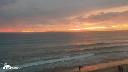 Carlsbad Beach Surf Live Webcam - Sep 27, 2026, 6:58pm PDT