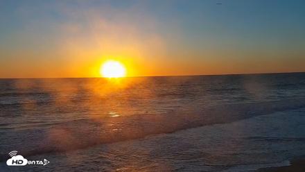 Carlsbad Beach Surf Live Webcam - Oct 14, 2026, 6:11pm PDT