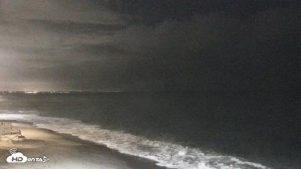 Carlsbad Beach Surf Live Webcam - Aug 10, 2026, 9:46pm PDT