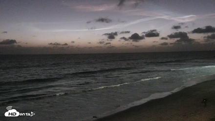 Carlsbad Beach Surf Live Webcam - Sep 16, 2026, 7:42pm PDT