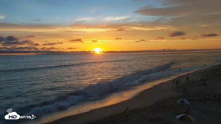 Carlsbad Beach Surf Live Webcam - Aug 13, 2026, 7:32pm PDT