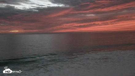 Carlsbad Beach Surf Live Webcam - Sep 26, 2026, 7:15pm PDT