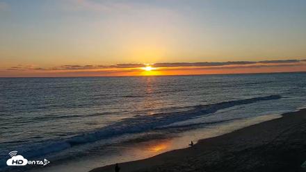 Carlsbad Beach Surf Live Webcam - Sep 2, 2026, 7:05pm PDT