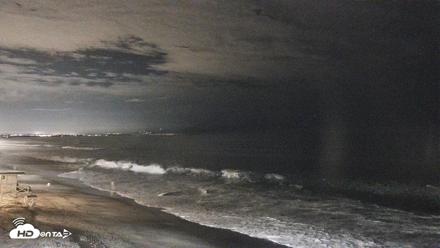 Carlsbad Beach Surf Live Webcam - Sep 5, 2026, 9:16pm PDT