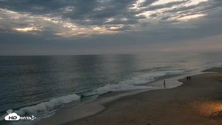 Carlsbad Beach Surf Live Webcam - Jul 11, 2026, 8:29pm PDT