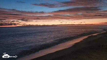 Carlsbad Beach Surf Live Webcam - Aug 13, 2026, 8:16pm PDT