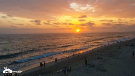 Carlsbad Beach Surf Live Webcam - Jul 18, 2026, 7:52pm PDT