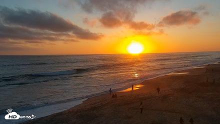 Carlsbad Beach Surf Live Webcam - Jul 7, 2026, 7:59pm PDT