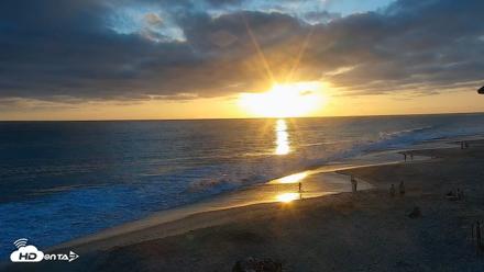 Carlsbad Beach Surf Live Webcam - Jul 1, 2026, 7:46pm PDT