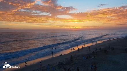 Carlsbad Beach Surf Live Webcam - Jul 20, 2026, 8:00pm PDT