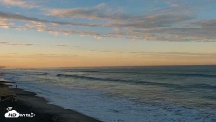 Carlsbad Beach Surf Live Webcam - Sep 5, 2026, 6:52am PDT