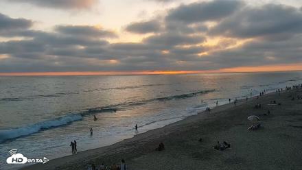 Carlsbad Beach Surf Live Webcam - Jul 19, 2026, 7:48pm PDT