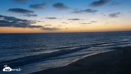 Carlsbad Beach Surf Live Webcam - Sep 1, 2026, 7:44pm PDT