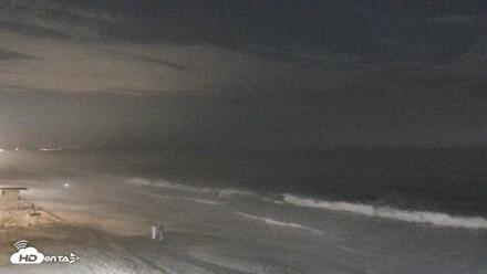 Carlsbad Beach Surf Live Webcam - Aug 25, 2026, 2:06am PDT