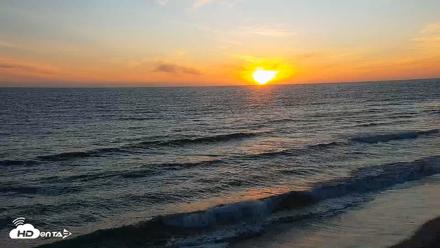 Carlsbad Beach Surf Live Webcam - Apr 15, 2026, 7:17pm PDT
