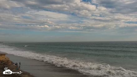 Carlsbad Beach Surf Live Webcam - Sep 7, 2026, 5:11pm PDT