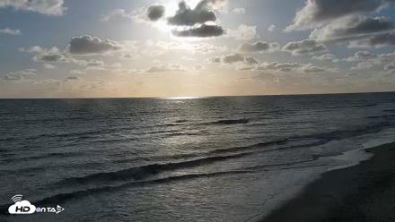 Carlsbad Beach Surf Live Webcam - May 27, 2026, 6:51pm PDT