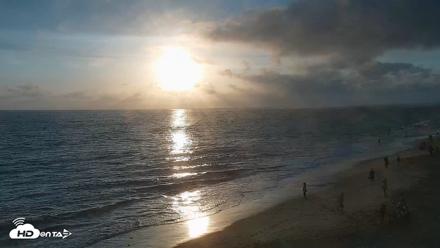 Carlsbad Beach Surf Live Webcam - Aug 10, 2026, 7:14pm PDT