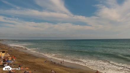 Carlsbad Beach Surf Live Webcam - Aug 15, 2026, 5:14pm PDT