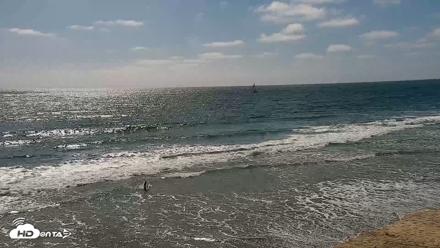 Carlsbad Beach Surf Live Webcam - Apr 24, 2026, 3:45pm PDT