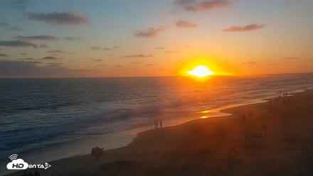 Carlsbad Beach Surf Live Webcam - Jun 20, 2026, 7:59pm PDT