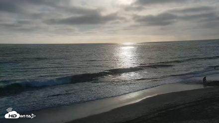 Carlsbad Beach Surf Live Webcam - Aug 18, 2026, 6:20pm PDT