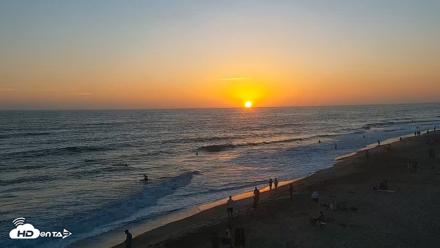 Carlsbad Beach Surf Live Webcam - Jul 23, 2026, 7:52pm PDT