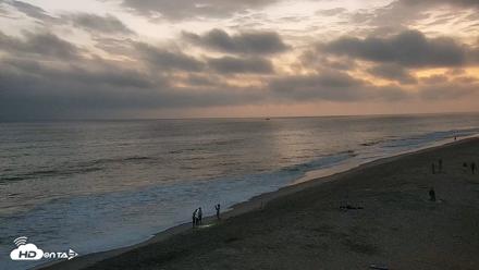 Carlsbad Beach Surf Live Webcam - Jul 18, 2026, 8:25pm PDT