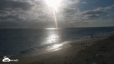 Carlsbad Beach Surf Live Webcam - Jun 26, 2026, 6:42pm PDT
