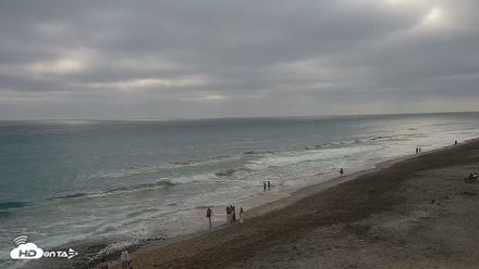 Carlsbad Beach Surf Live Webcam - Aug 2, 2026, 8:06pm PDT