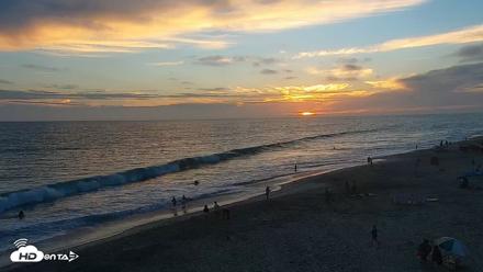 Carlsbad Beach Surf Live Webcam - Jul 4, 2026, 8:05pm PDT
