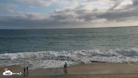 Carlsbad Beach Surf Live Webcam - Jun 30, 2026, 6:05pm PDT