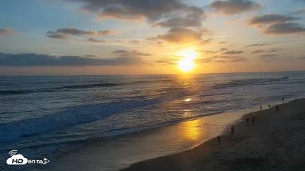 Carlsbad Beach Surf Live Webcam - Jun 8, 2026, 7:45pm PDT
