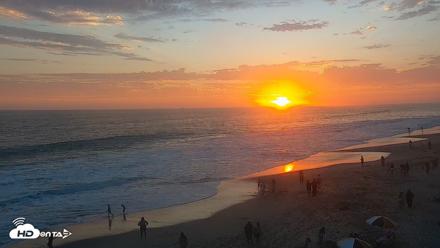 Carlsbad Beach Surf Live Webcam - Jun 23, 2026, 7:59pm PDT