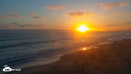 Carlsbad Beach Surf Live Webcam - Jun 22, 2026, 7:55pm PDT