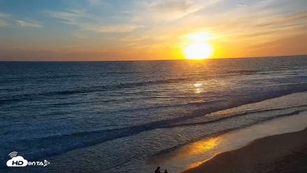 Carlsbad Beach Surf Live Webcam - Apr 23, 2026, 7:22pm PDT