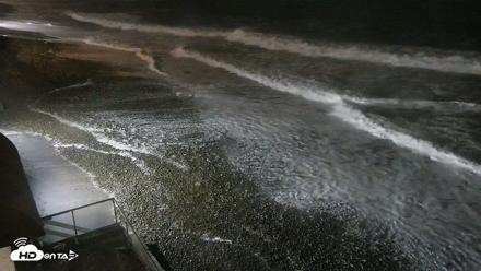 Carlsbad Beach Surf Live Webcam - Oct 12, 2026, 1:17am PDT