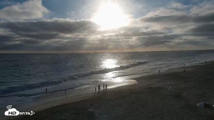 Carlsbad Beach Surf Live Webcam - Jul 5, 2026, 7:12pm PDT