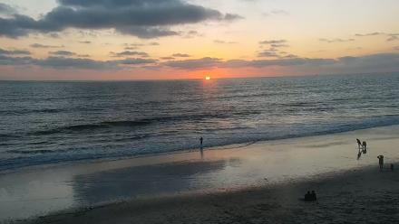 Carlsbad Beach Surf Live Webcam - Oct 7, 2025, 6:26pm PDT