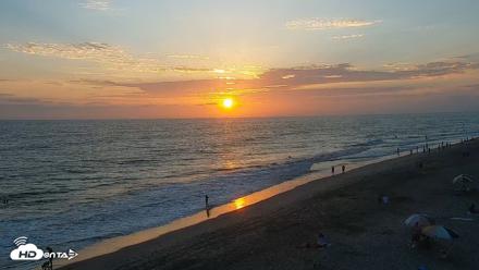 Carlsbad Beach Surf Live Webcam - Aug 5, 2026, 7:35pm PDT