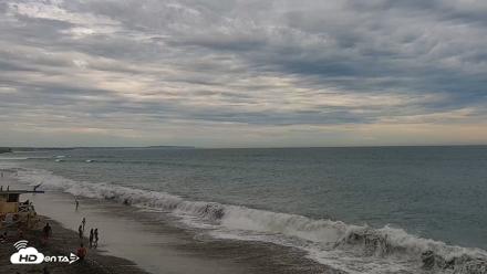 Carlsbad Beach Surf Live Webcam - Sep 6, 2026, 4:11pm PDT
