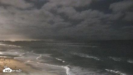 Carlsbad Beach Surf Live Webcam - Sep 22, 2026, 9:43pm PDT