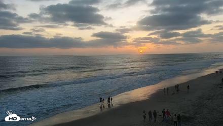 Carlsbad Beach Surf Live Webcam - Jun 8, 2026, 7:55pm PDT