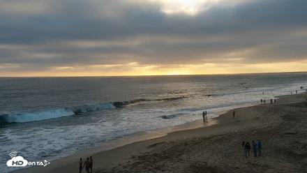 Carlsbad Beach Surf Live Webcam - Jul 8, 2026, 7:29pm PDT
