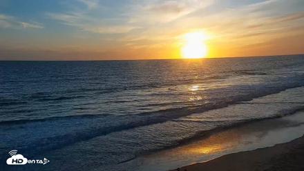 Carlsbad Beach Surf Live Webcam - Apr 23, 2026, 7:18pm PDT