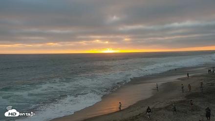 Carlsbad Beach Surf Live Webcam - Jul 29, 2026, 7:35pm PDT