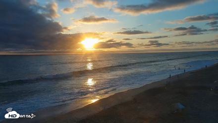 Carlsbad Beach Surf Live Webcam - Aug 14, 2026, 7:22pm PDT